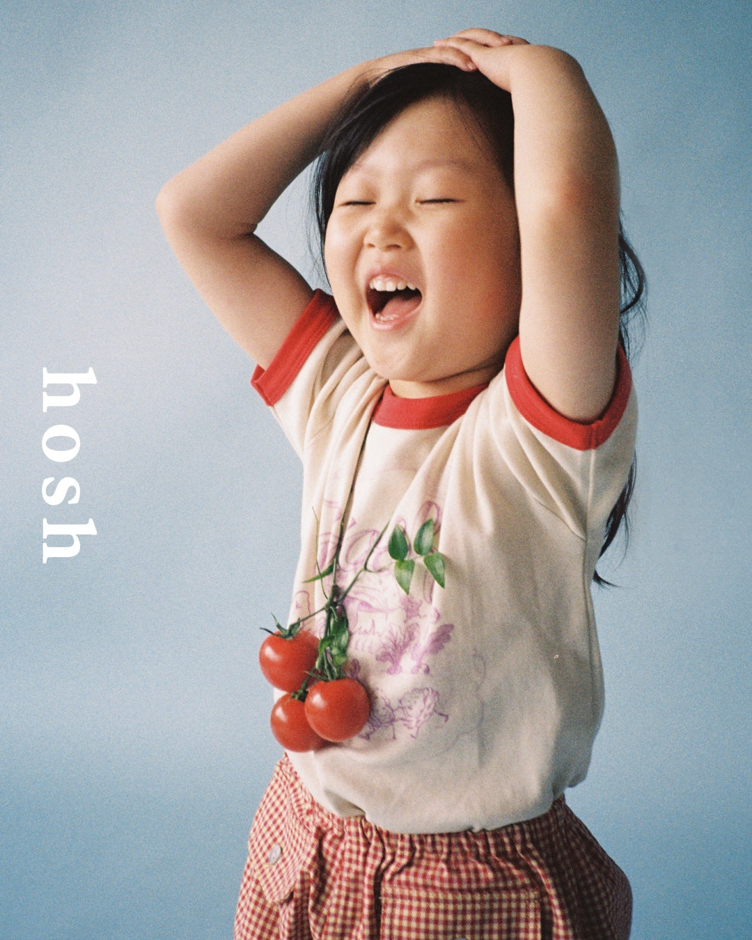 Hosh Garden Tee in Cauliflower — fine rib cotton with the hand-drawn Dancing Garden print